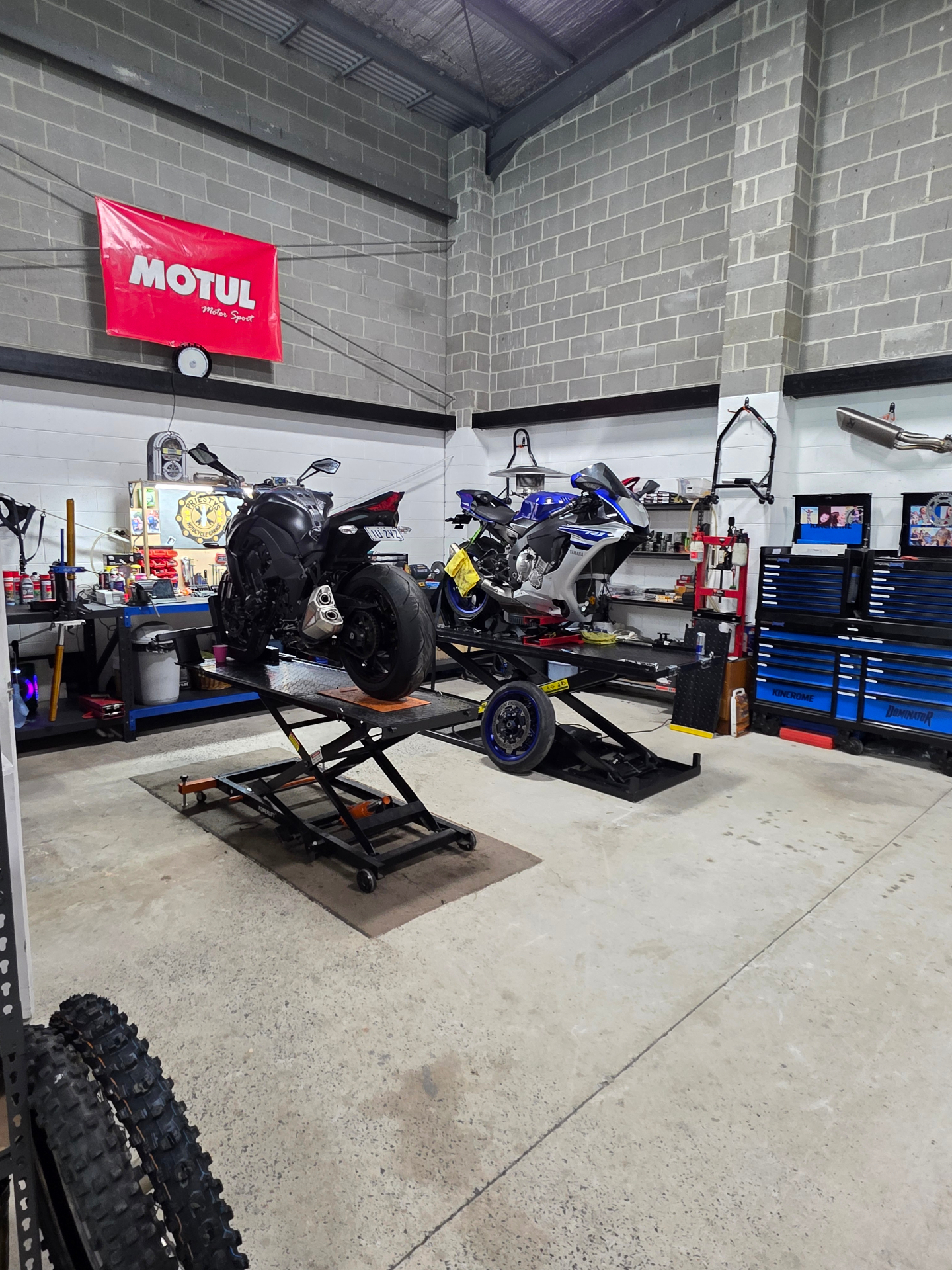 Priesty's Motorcycle Garage workshop