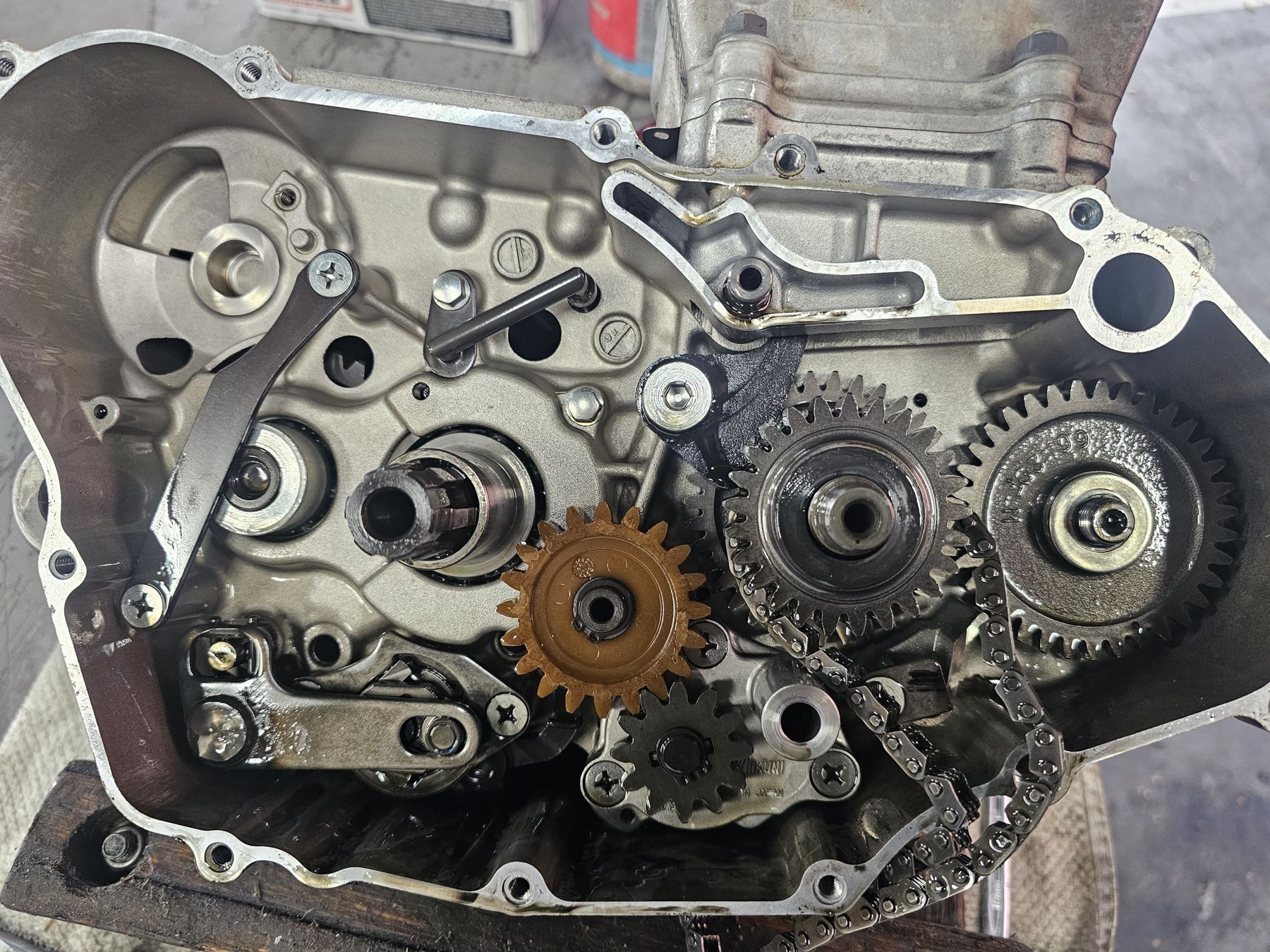 Engine rebuild — crankcase work